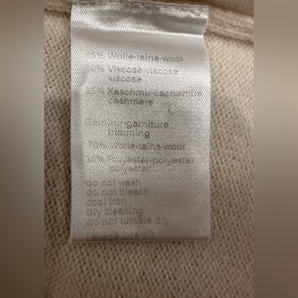 ๐ค Akris Cashmere Blend Cardigan ๐ค - Picture 5 of 6